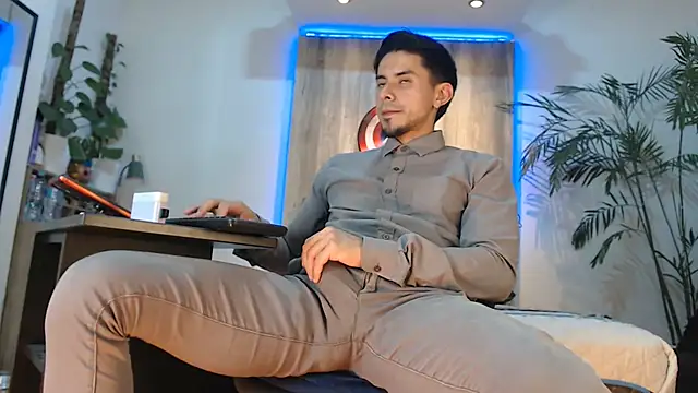 Andrew_4_ stripchat live cam model