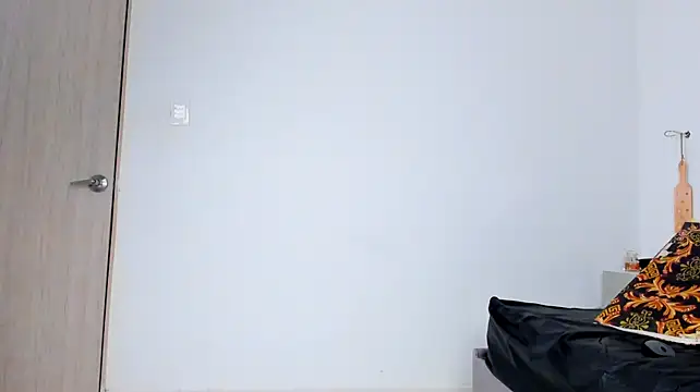 Violetta-foxx stripchat live cam model