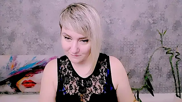 Djullia stripchat live cam model