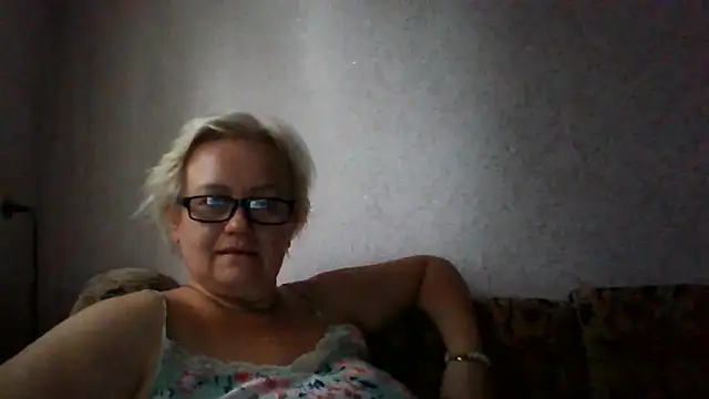 Mayya4321 stripchat live cam model