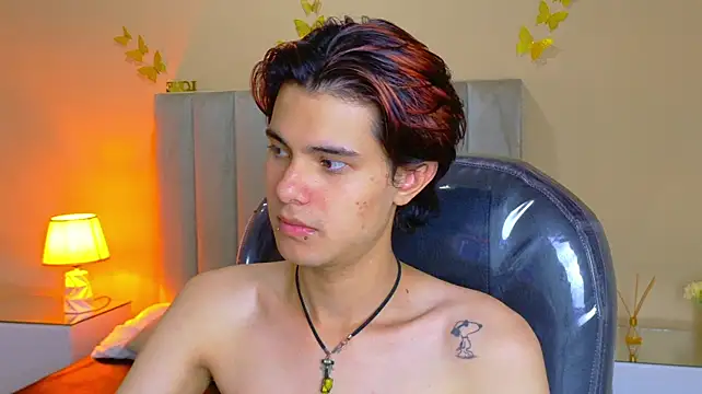 Derek_Sinn stripchat live cam model