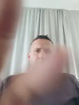 defaktor stripchat live cam model