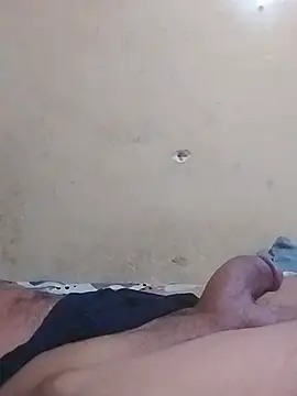 ovar12 stripchat live cam model