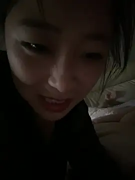 xinyue-888 stripchat live cam model