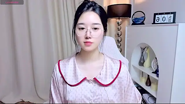 miuu6868 stripchat live cam model