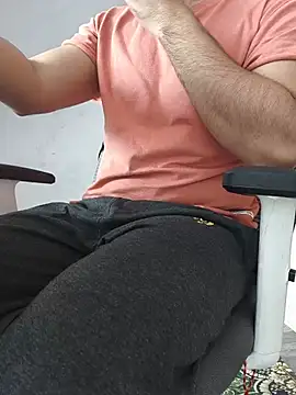 8inch_hunk19 stripchat live cam model