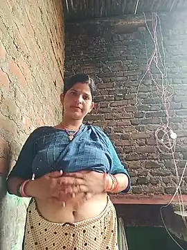 Joohi_Chawla143 stripchat live cam model