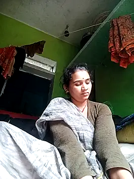 Cut_pooja825 stripchat live cam model
