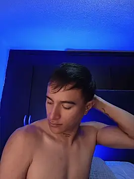 LiamDeeps stripchat live cam model