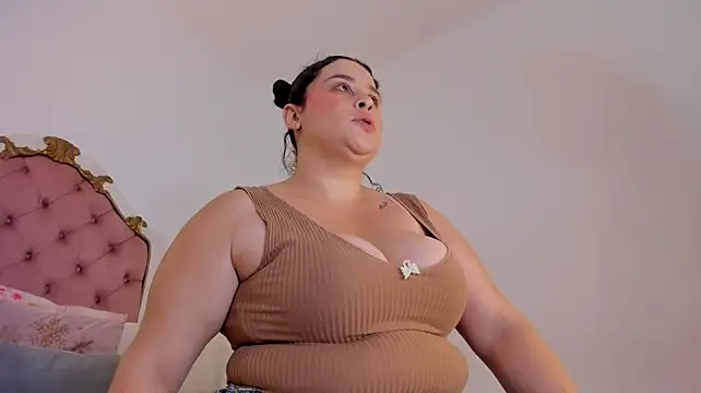 lilacoral7 stripchat live cam model
