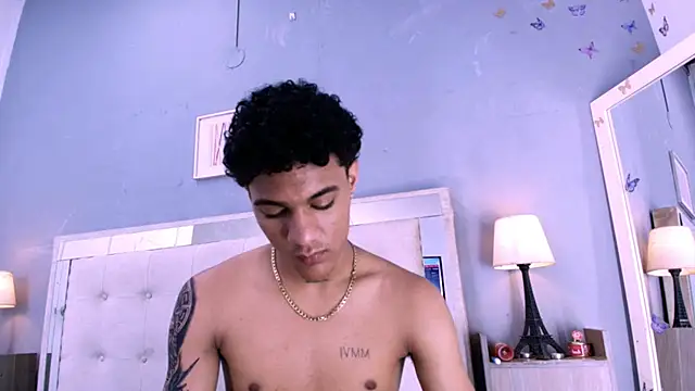 _Thiago12 stripchat live cam model