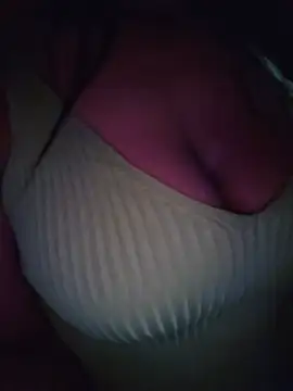pia-gupta stripchat live cam model