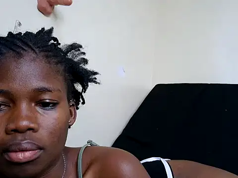 cute_sexy_val stripchat live cam model