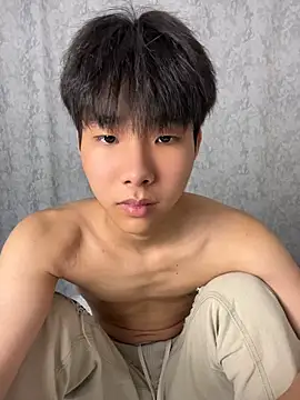 guoguo18 stripchat live cam model