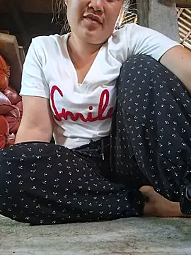 Adaa-a stripchat live cam model