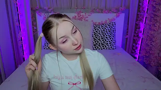 LilyStarlight stripchat live cam model