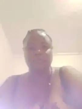 bigtitssxx stripchat live cam model