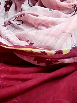 hotmahitha stripchat live cam model