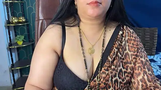 FlatVincy4 stripchat live cam model
