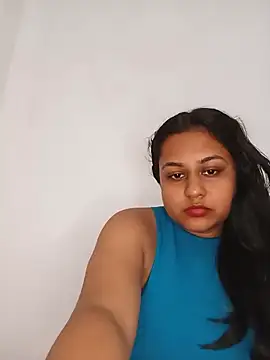 bumblebeegirl stripchat live cam model