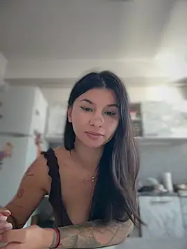 DramaQueen__ stripchat live cam model