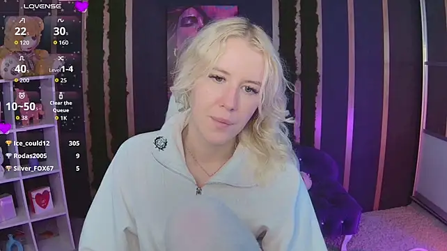 Selenatrend stripchat live cam model