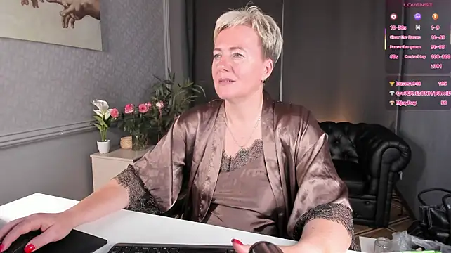 Nika_Smit stripchat live cam model