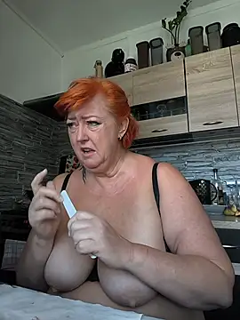 MissSilken stripchat live cam model