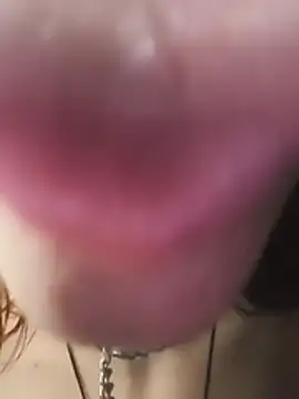 belliginger stripchat live cam model