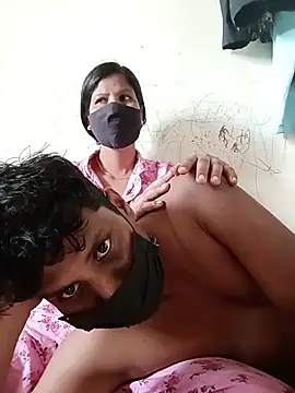 Prajakta123 stripchat live cam model