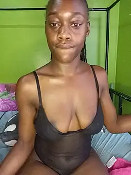 Paulahaze stripchat live cam model