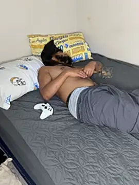 JuRuBandz21 stripchat live cam model