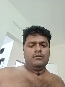 yourmlll stripchat live cam model