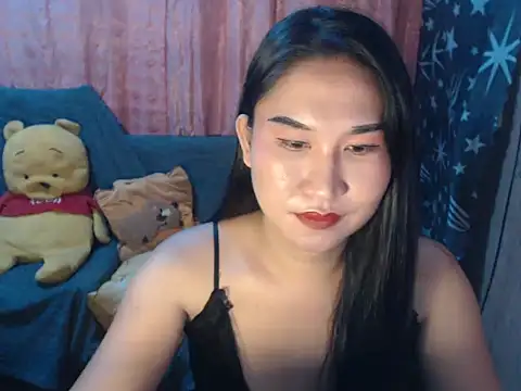 Diannehard09 stripchat live cam model