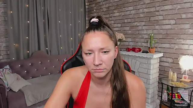 SarahCoksss stripchat live cam model