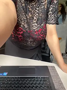 AgathaMyers stripchat live cam model