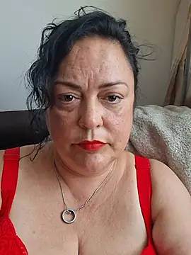 Luna81_XX stripchat live cam model