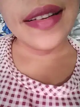 Anki-doll stripchat live cam model