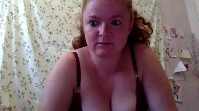 Rae_Jeannie stripchat live cam model