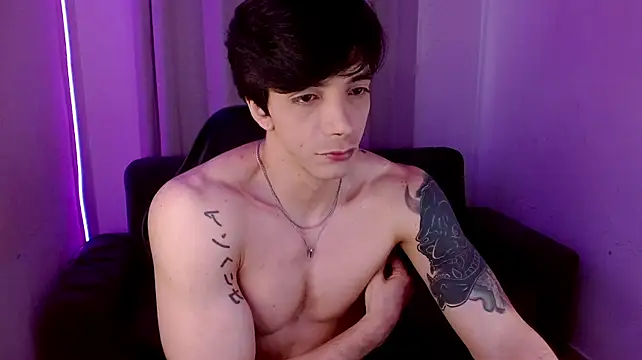 H3ll_B0I stripchat live cam model