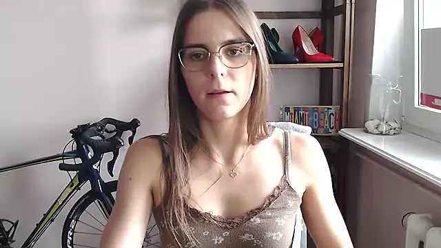 love_megi stripchat live cam model
