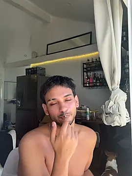 Gipsyboysteve stripchat live cam model