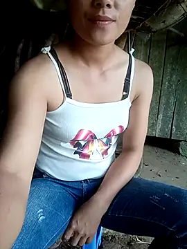 Ruaiuoi stripchat live cam model