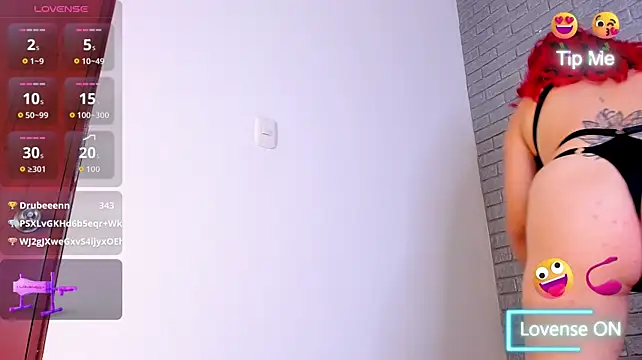 RoxanneStorm_ stripchat live cam model
