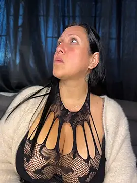 Cloe-Fire stripchat live cam model