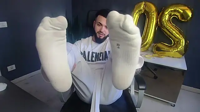 OscarWillss stripchat live cam model