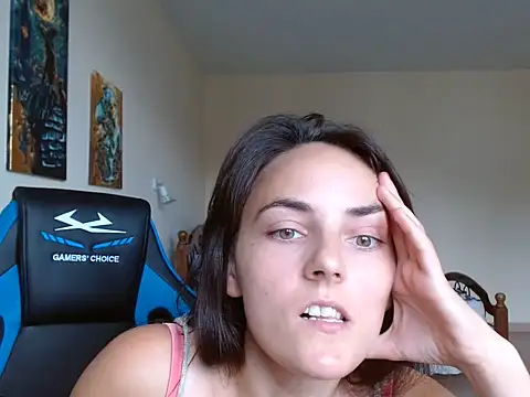 OliviaTheS stripchat live cam model