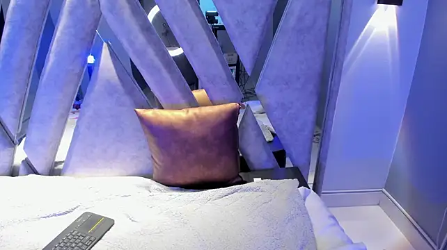 Nikka_888 stripchat live cam model