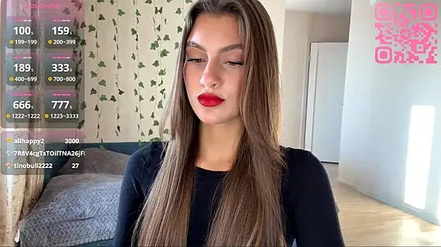 HoveNenets stripchat live cam model