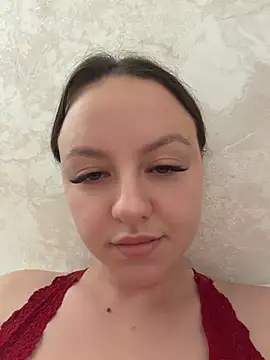 hellopussymeow stripchat live cam model